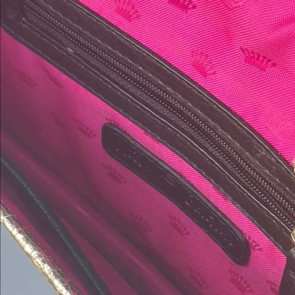 Juicy Cotoure cat face wristlet